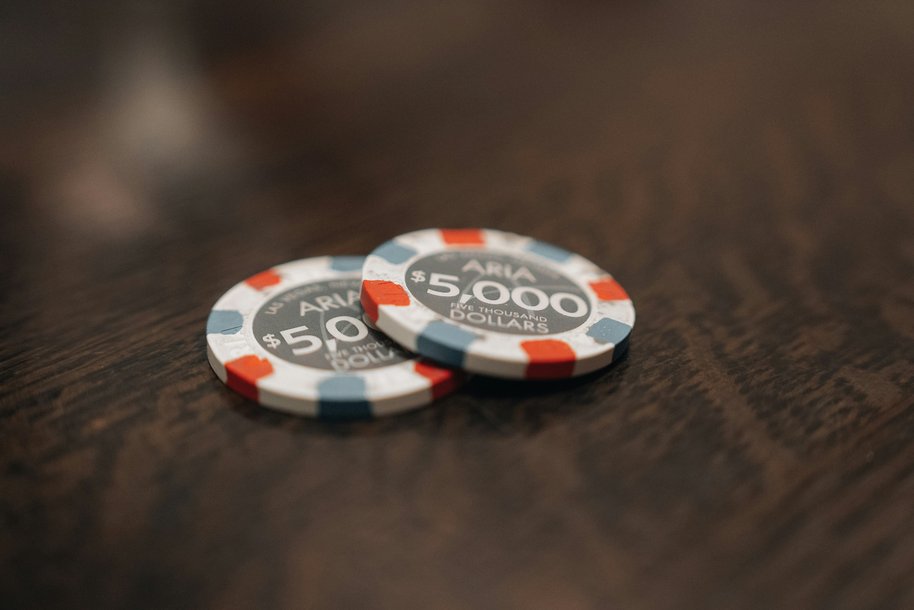 Jet Casino Poker: Todo lo que Necesitas Saber para Jugar y Ganar
